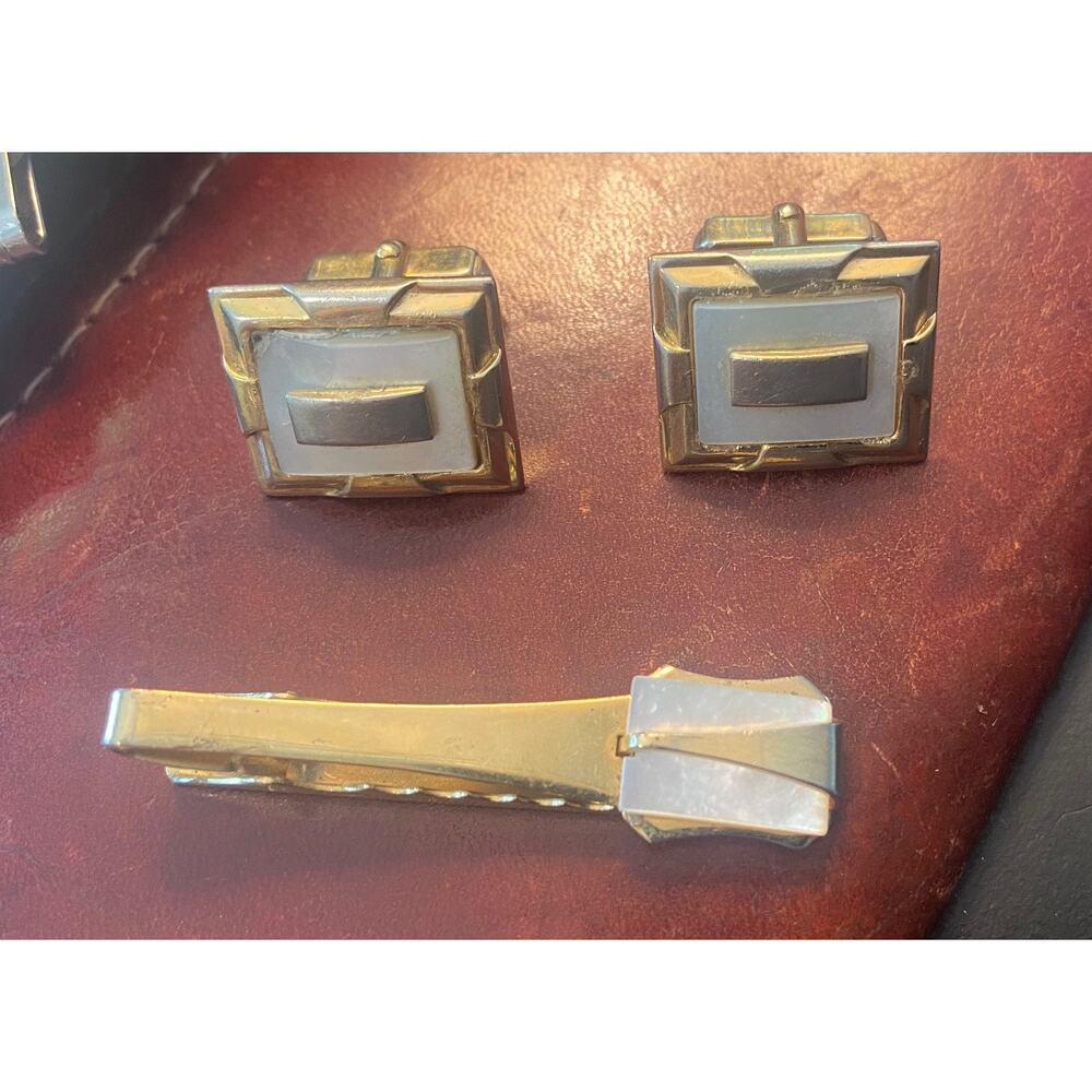 VTG Anson Gold Tone and MOP Cufflinks and 2" Tie Bar Set